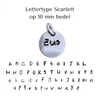 SCARLETT  | Circa 7 leestekens per regel | Max. 2 regels