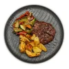 Carne de hamburguesa de ternera con verduras y patatas asadas  alérgenos: nada